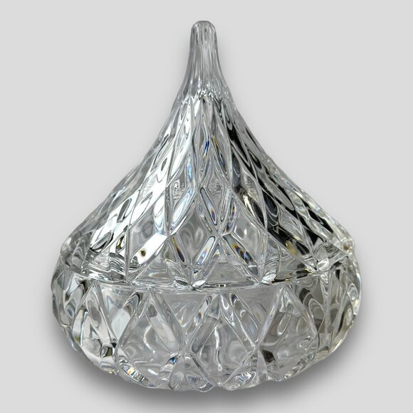 Vintage Crystal Kiss Shaped Candy Dish with Lid Mint Condition Elegant Retro - Picture 7 of 9